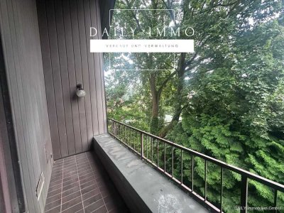 4 Zimmer im Grünen: ruhig gelegene Wohnung im kleinen Mehrfamilienhaus in Berlin-Hermsdorf