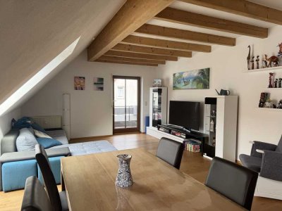 Helle (teilmöblierte) 3,5-Zimmern-Maisonette mit Balkon und Einbauküche in Remseck