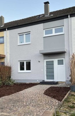 Umfassend saniertes Reihenmittelhaus (vollunterkellert) mit 5 Zimmern in Saulheim