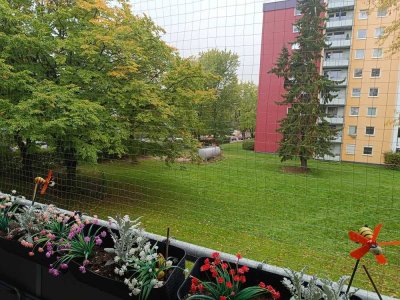 Frisch renovierte 2-Zimmer-Wohnung mit Balkon in München-Aubing