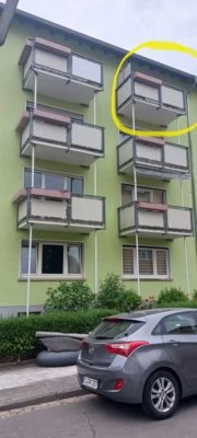 Stilvolle, modernisierte 1-Zimmer-Wohnung mit Balkon und EBK in Kaiserslautern