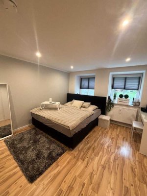 Moderne 2-Zimmer-Wohnung mit Einbauküche und Garten - fußläufig Altstadt und Hauptbahnhof