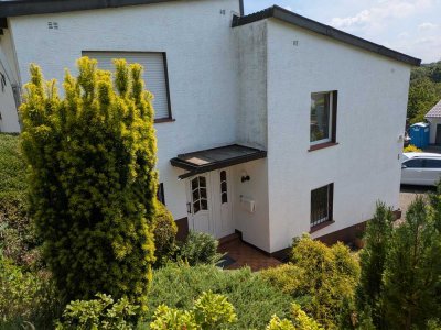 EFH mit Einliegerwohnung in Halvers bester Lage zur Miete