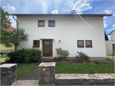 Gepflegtes Einfamilienhaus für die junge Familie in Altensteig