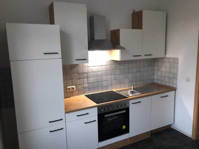 Chemnitz: Schöne Wohnung auf Wunsch mit Einbauküche zu vermieten!