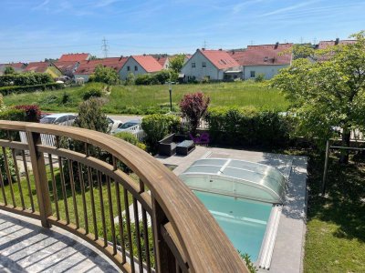 Großzügiges Einfamilienhaus mit Garage und Swimmingpool in einer begehrten Lage von Hagenbrunn!
