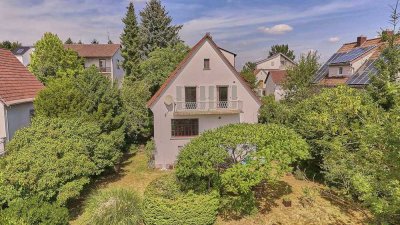 Fernblick und Ruhe | Stilvolles Haus in Bestlage mit weiteren, großzügigen Bebauungsmöglichkeiten