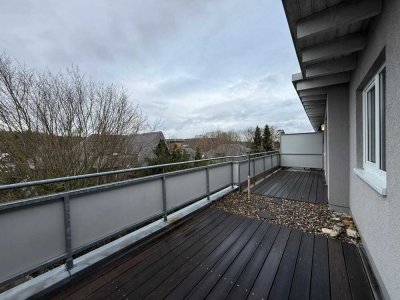 Helle 2-Zi.-Penthouse-Wohnung mit Süd-West-Balkon – zentrale Lage in Mehlem