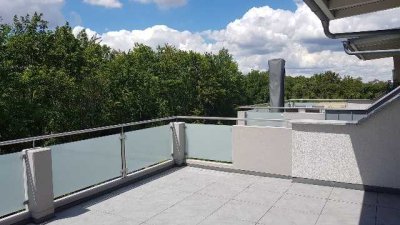 Exklusive Maisonette-Wohnung, 4 ZKB mit Balkon und 24m² Süd-West-Terrasse