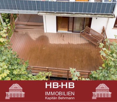 Traum-Terrasse mit 4-Zimmer-Wohnung und Garage in Schwachhausen.