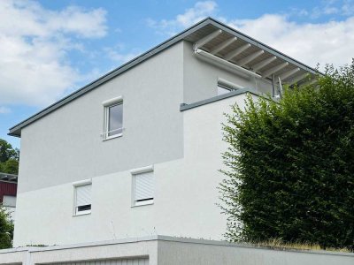 Freundliches Reihenendhaus mit vier Zimmern in Kirchheim unter Teck - Ötlingen