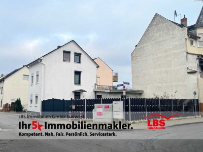 Das Eifamilienhaus mit neuer Heizung und Grundstück. In Koblenz!