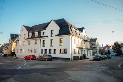 Exklusive, sanierte Dachterrassenwohnung mit 2 Zimmern