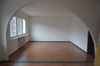 Sehr helle 3 Zimmer Wohnung in Duisburg, Neudorf-Süd