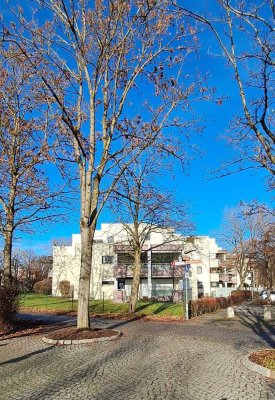 Top-Lage in Dachau! Helle 3-Zi.-Whg. mit großem Balkon