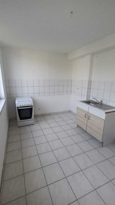 Freundliche ruhige DG Wohnung
