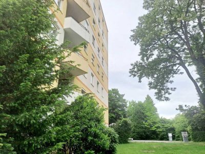 Helles Juwel mit entzückendem Balkon!
