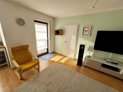 Von Privat: Schöne 3 Zimmer Eigentumswohnung mit 3 TG Stellplätzen