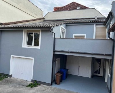 Großzügiges Wohnen mit Terrasse & Ausbaupotenzial