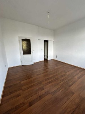 Helle, weitläufige 4-Zimmer Wohnung in Babelsberg Süd, Charmanter Altbau