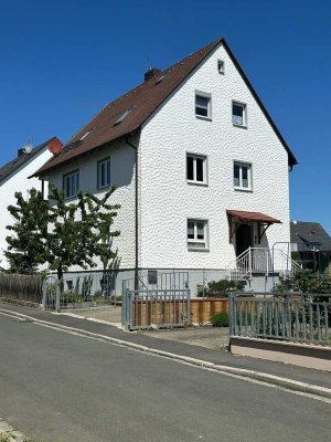 großes Einfamilienhaus in ruhiger Wohnlage von Neunkirchen a. Brand
