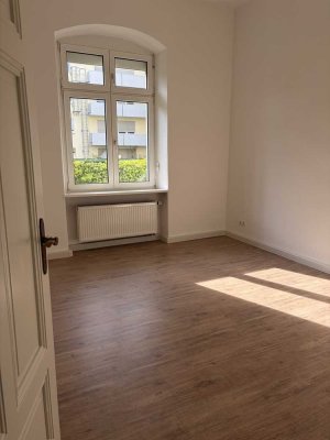 Wunderschöne Teilmöblierte 3-ZKB-Altbauwohnung Südliche Vorstadt Koblenz