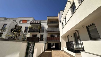 Ihre Traumwohnung in Traum - Innenstadt - Lage, mit TG-Stellplatz und moderner EBK