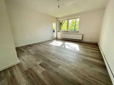 Attraktive 3-Zimmer-EG-Wohnung mit Balkon**frisch renoviert