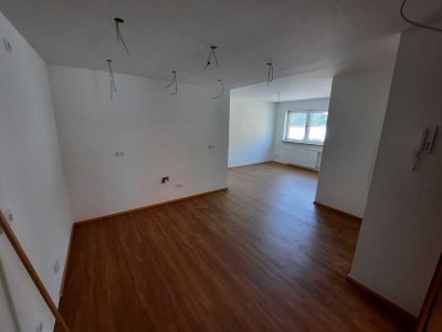 Exklusive 3-Zimmer-Wohnung in Thalfingen mit Balkon