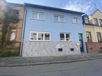 Geräumige 2-Zimmer-Wohnung zur Miete in Kaiserslautern in attraktiver Innenstadtlage