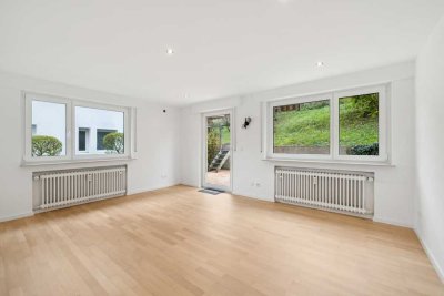 Provisionsfrei! Renovierte 3-Zimmer Wohnung mit Terrasse und Garage