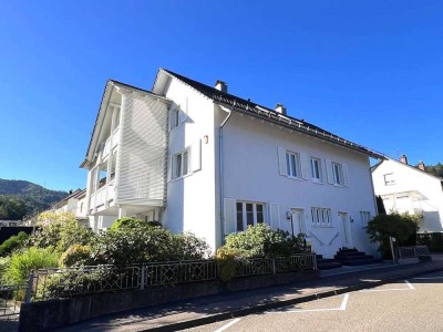 +++Exklusives Zweifamilienhaus mit schönem Grundstück in Hausach zu verkaufen++