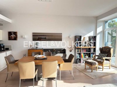 Helle und stilvolle Wohnung in zentraler Lage