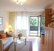 Bestlage Harlaching: hochwertig möblierte 1-Zimmer-Wohnung mit Balkon, ruhig und grün