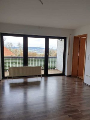 Ansprechende 3-Zimmer-Souterrain-Wohnung mit Balkon