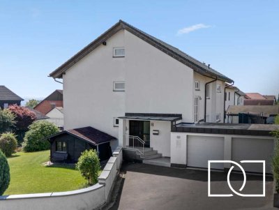 Zeitnah bezugsfertig! Hochwertig modernisiertes Zweifamilienhaus mit großem Garten