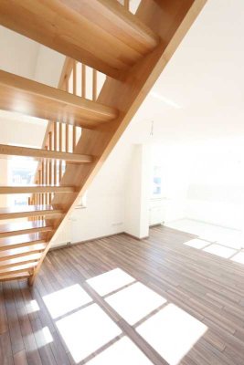 * * * EINBAUKÜCHE - MAISONETTE - DACHTERRASSE - KAPPEL * * *