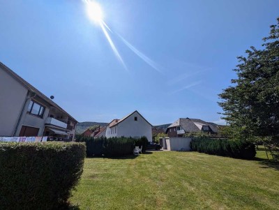Attraktives MFH mit Ausbaureserve + Bauland