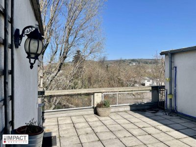 WOHLFÜHL-OASE! Uneinsehbare, ganztägig sonnige Dachterrasse! Traumhafter Grün-/Fernblick! Offener, moderner Grundriss!