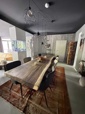Loft-Feeling mit privater Wellness-Oase – Designerwohnung mit Sauna, Whirlpool,Kamin,Smart-Home