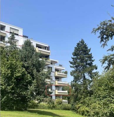Seniorengerechte, vollständig renovierte 2-Raum-Wohnung mit gehobener Innenausstattung mit Balkon