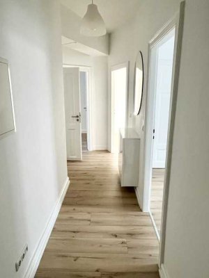 Hochwertig sanierte 2-Zimmer-Altbauwohnung | Neubau im Altbau | Zentrum Biebrich