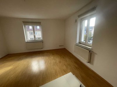 Sonnige 3 Zimmerwohnung in der Tübinger Südstadt befristet bis 31.12.2026 zu vermieten