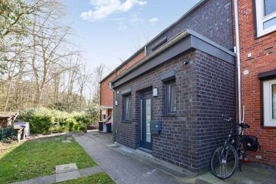 Kernsaniertes Mittelreihenhaus mit modernem Design in begehrter Lage von Hamburg-Niendorf!