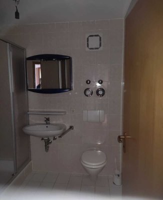 Modernisierte 1-Raum-Wohnung mit Balkon und Einbauküche in Schwabmünchen