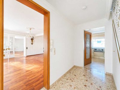 Einladendes Einfamilienhaus in Harleshausen mit Wintergarten, Terrasse und weitläufigem Garten.