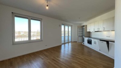 WIntergarten und Balkon. Wohnung mit Potential.