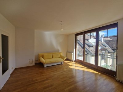 CHARMANTE BALKONWOHNUNG MIT ANLEGEREIGNUNG IN TOPLAGE MIT HERRLICHEM AUSBLICK