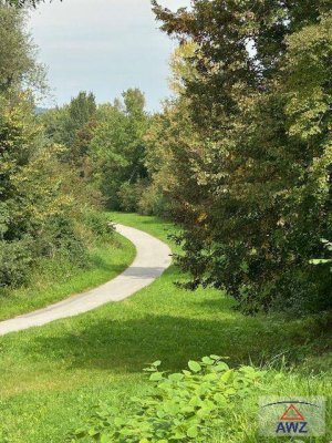 Stadtnahe 2-Zimmer-Wohnung mit Loggia: perfekt für Singles oder Anleger!