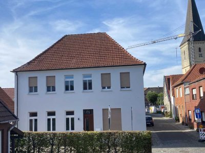 Stilvolle, sanierte 2-Raum-EG-Wohnung mit gehobener Innenausstattung mit Balkon und EBK in Horstmar